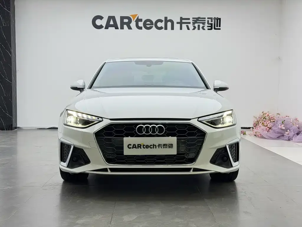 Audi A4L 2024 из CN, фото 2