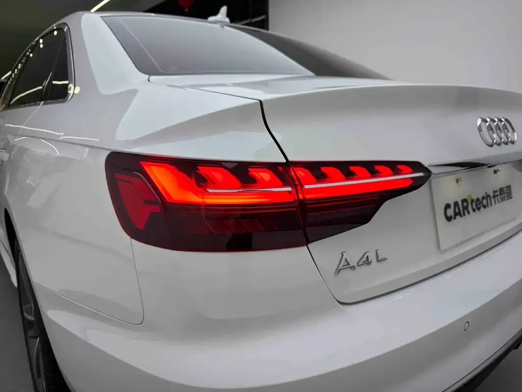 Audi A4L 2024 из CN, фото 3