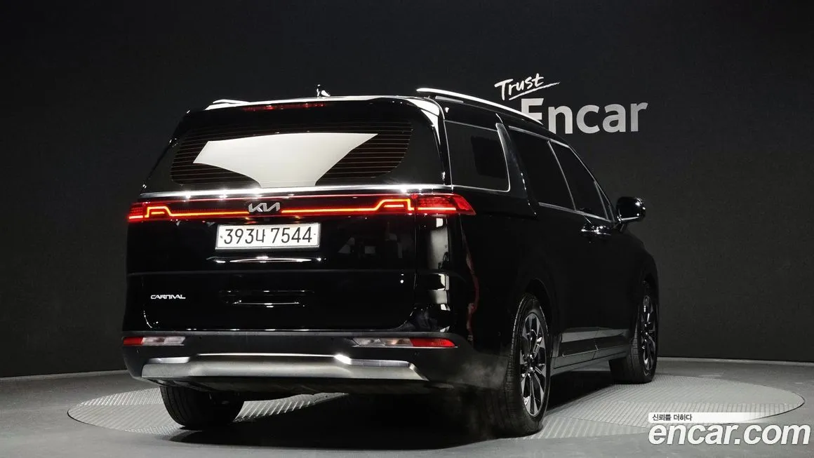 Kia Carnival 2023 из KR, фото 2