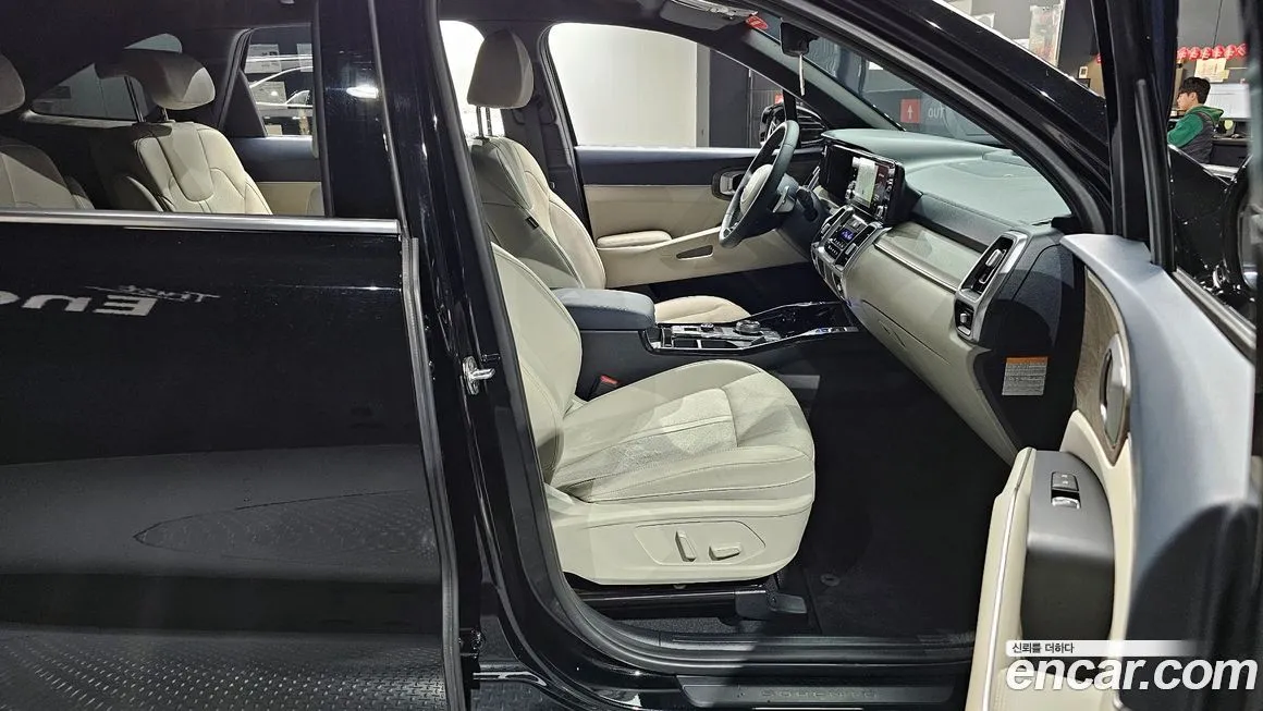 Kia Sorento — фото 8