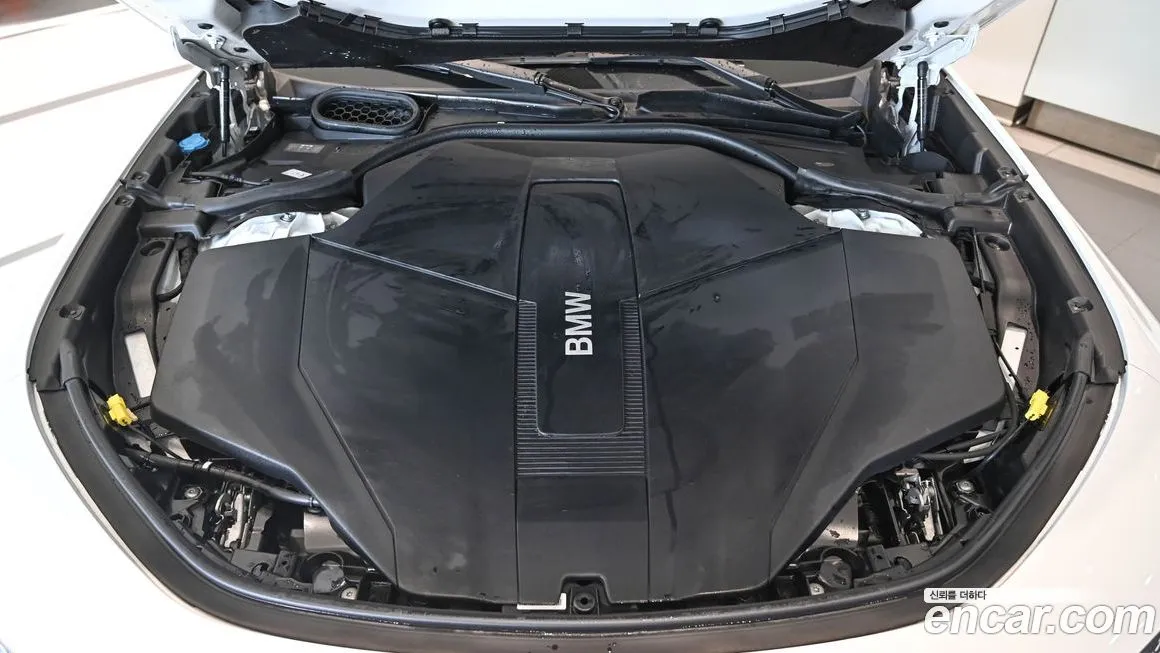 BMW i7 — фото 7