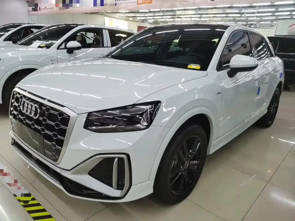Audi Q2L 2024 из CN, фото 5