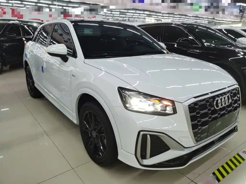 Audi Q2L 2024 из CN, фото 10
