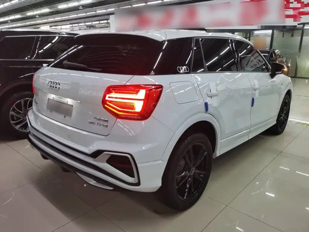 Audi Q2L 2024 из CN, фото 8