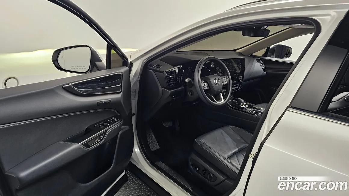 Lexus NX 2025 из KR, фото 6