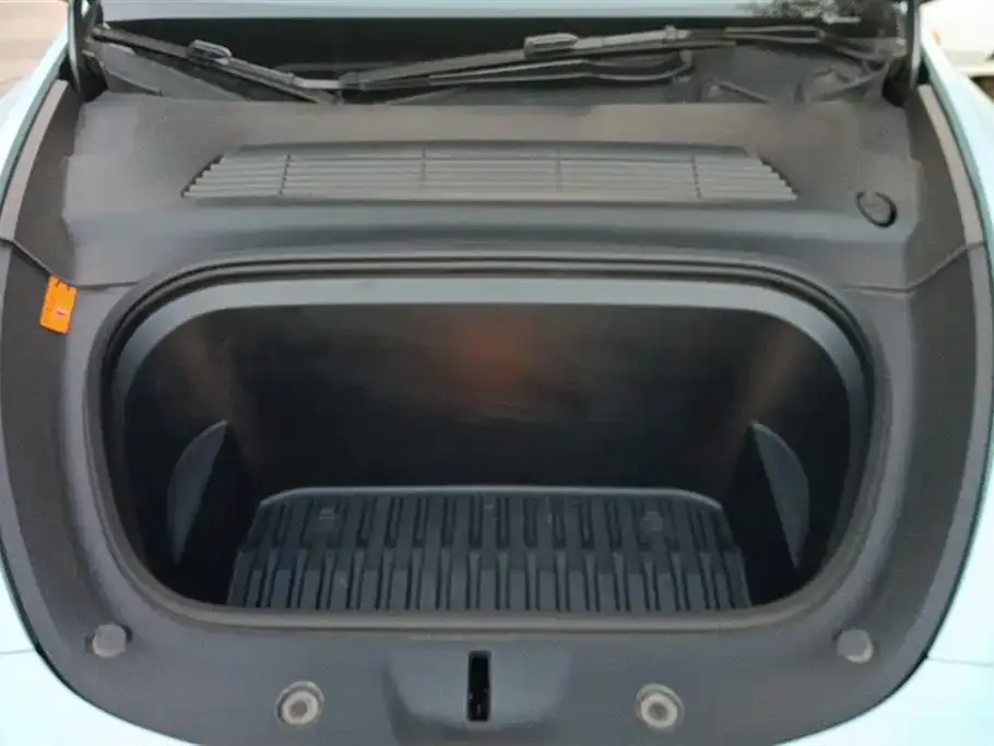 Tesla Model Y 2023 из CN, фото 4