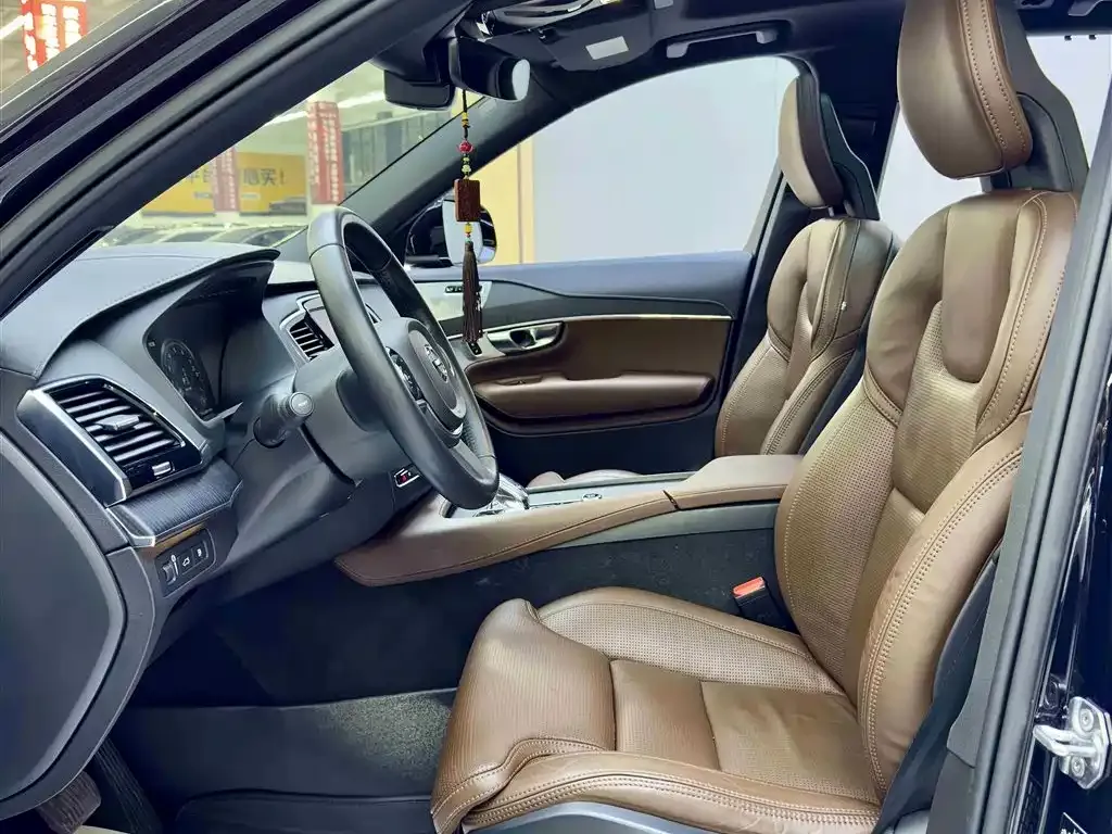 Volvo XC90 PHEV 2021 из CN, фото 9