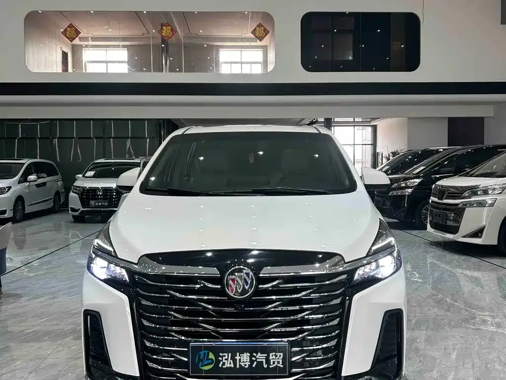 Buick GL8 2023 из CN, фото 2