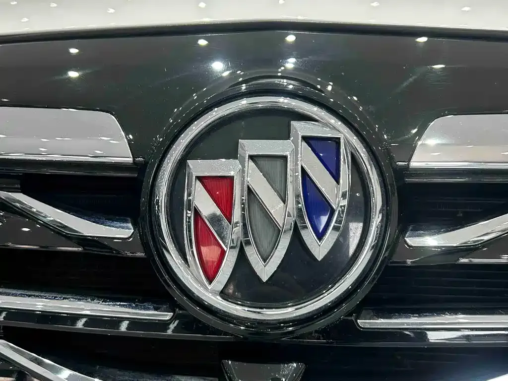 Buick GL8 2023 из CN, фото 4