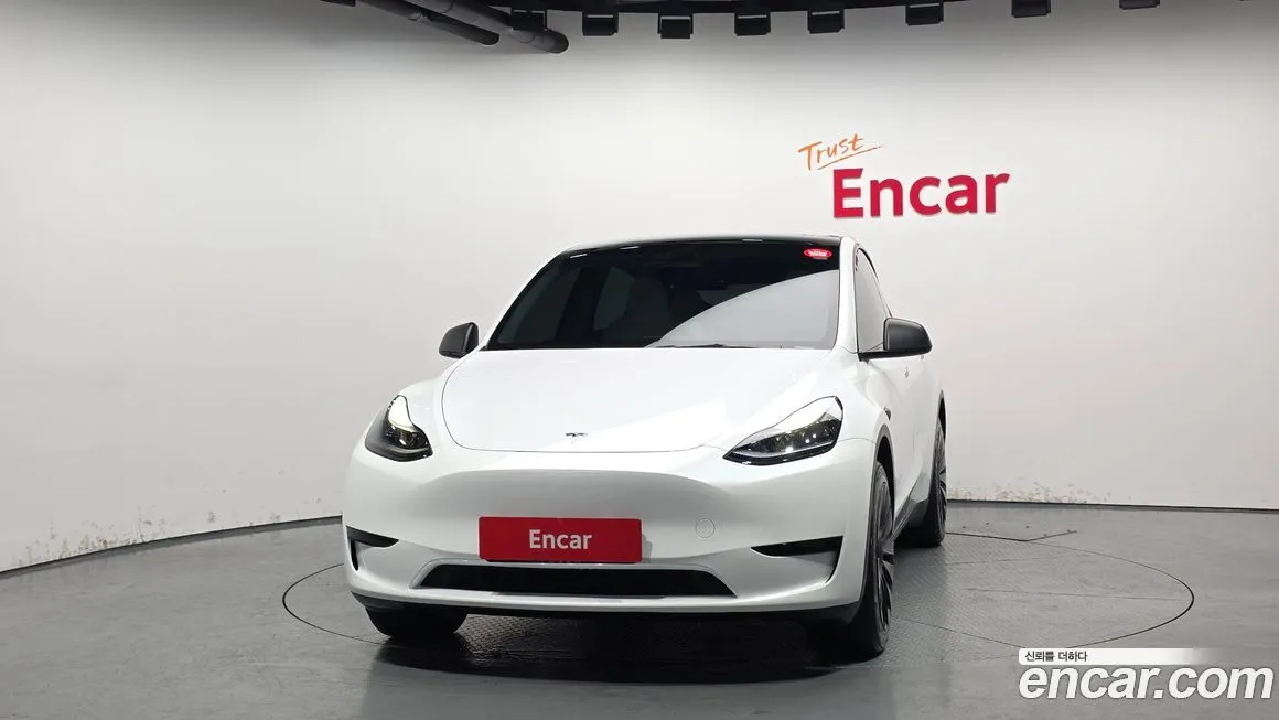 Tesla Model Y — фото 3