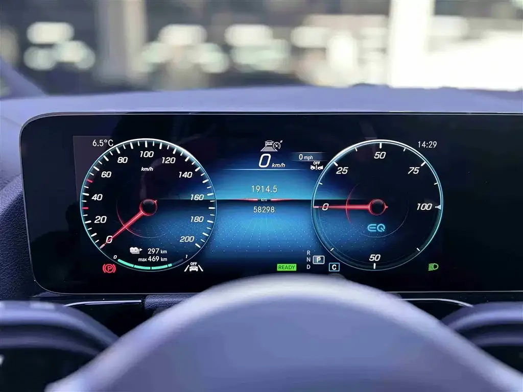 Mercedes-Benz EQA 2023 из CN, фото 2
