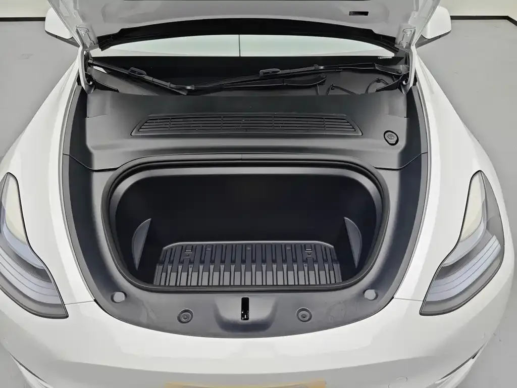 Tesla Model Y 2023 из CN, фото 6