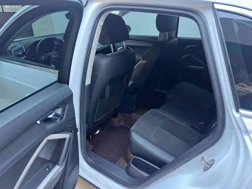 Audi Q3 2022 из CN, фото 9