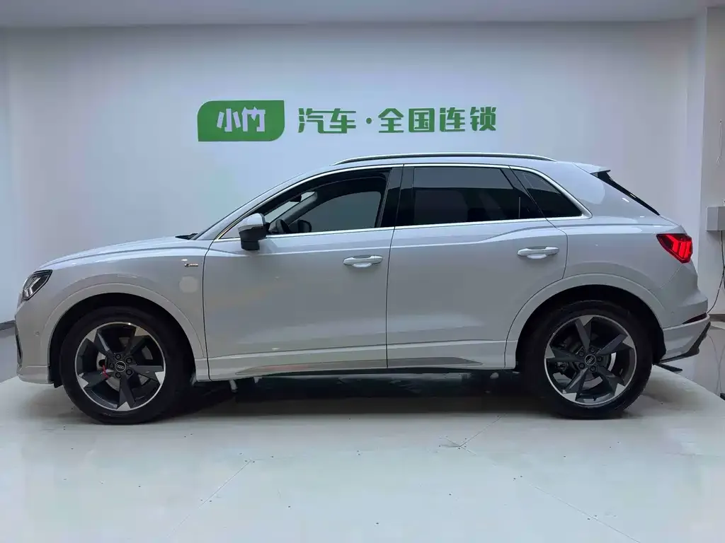 Audi Q3 2022 из CN, фото 2