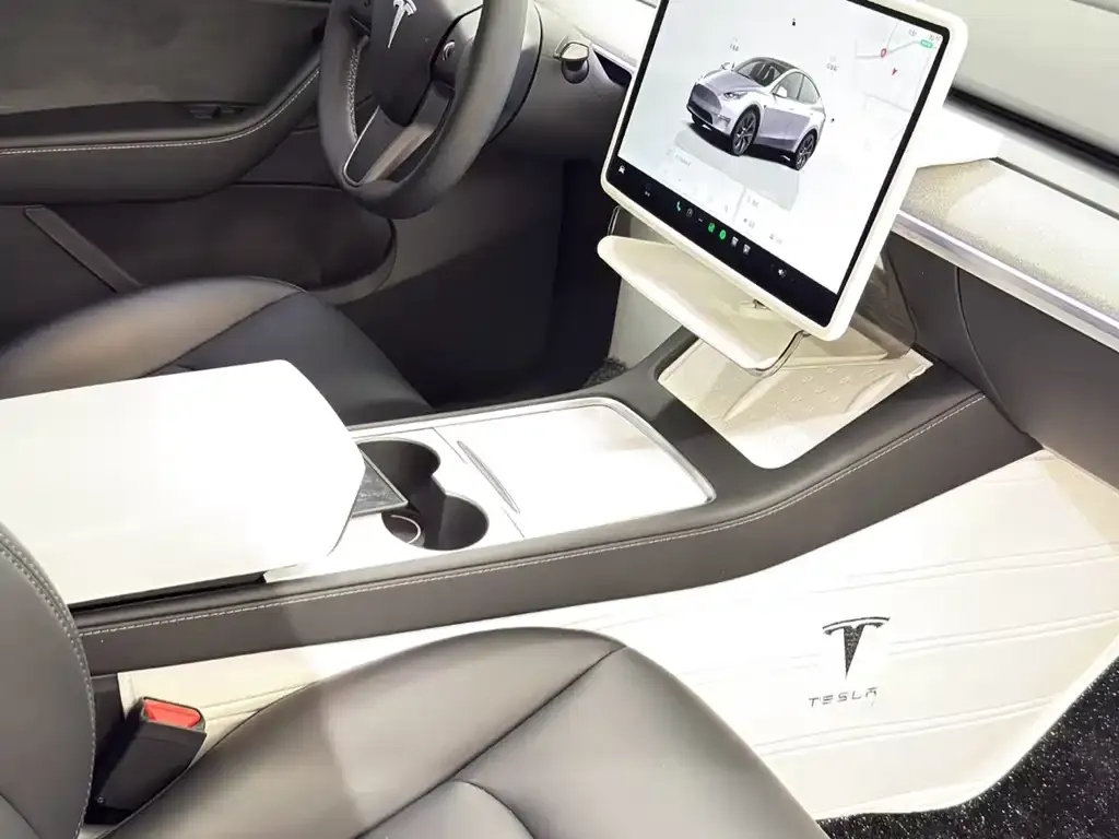 Tesla Model Y 2024 из CN, фото 6