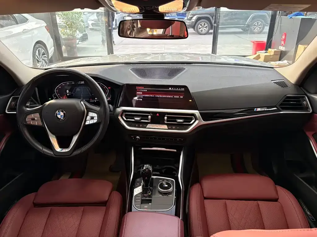 BMW 3 Series 2021 из CN, фото 10