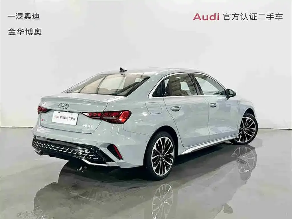 Audi A3 2024 из CN, фото 3