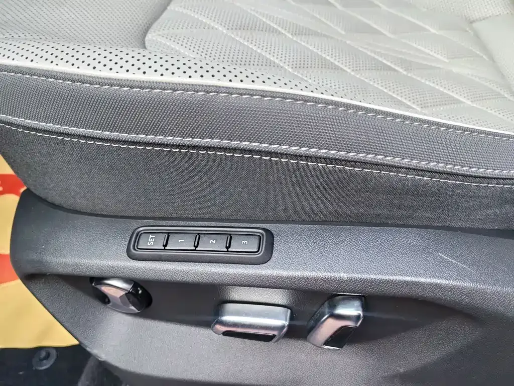 Volkswagen Tavendor 2023 из CN, фото 10