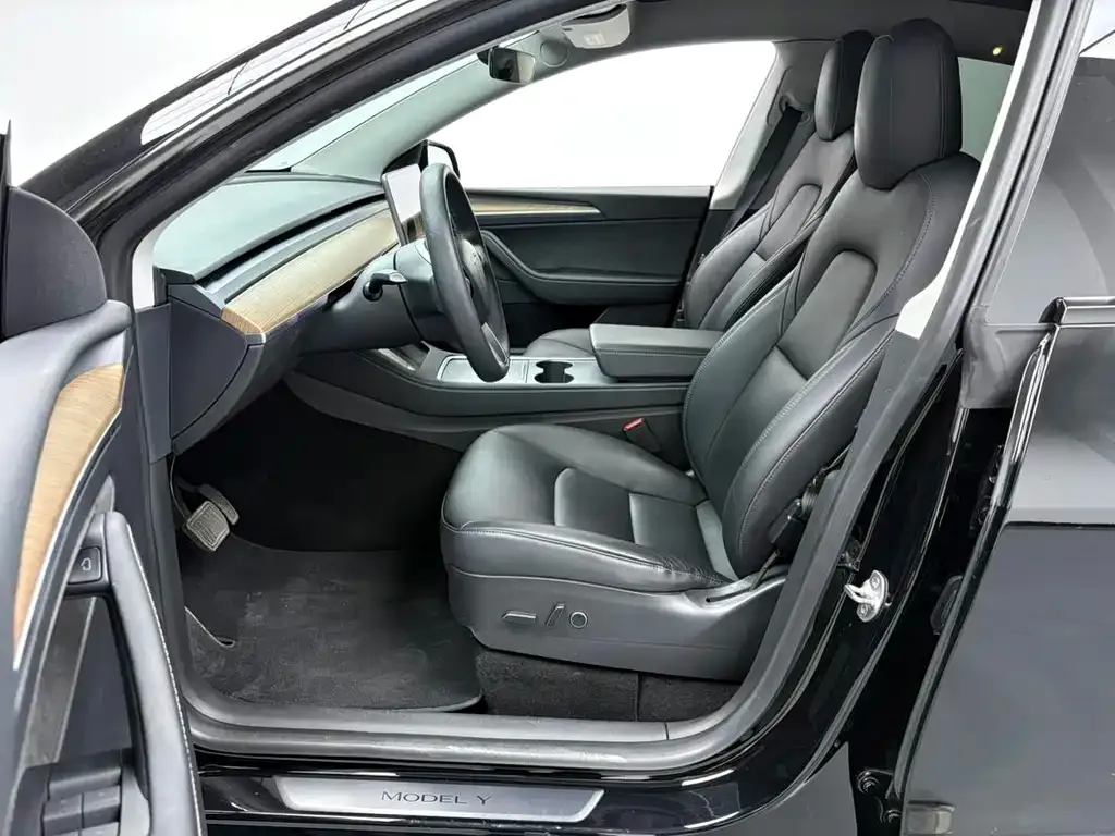 Tesla Model Y 2022 из CN, фото 8