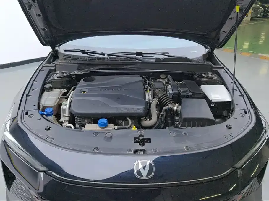 Changan UNI-V 2025 из CN, фото 9