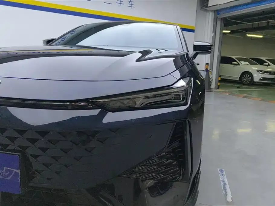 Changan UNI-V 2025 из CN, фото 3