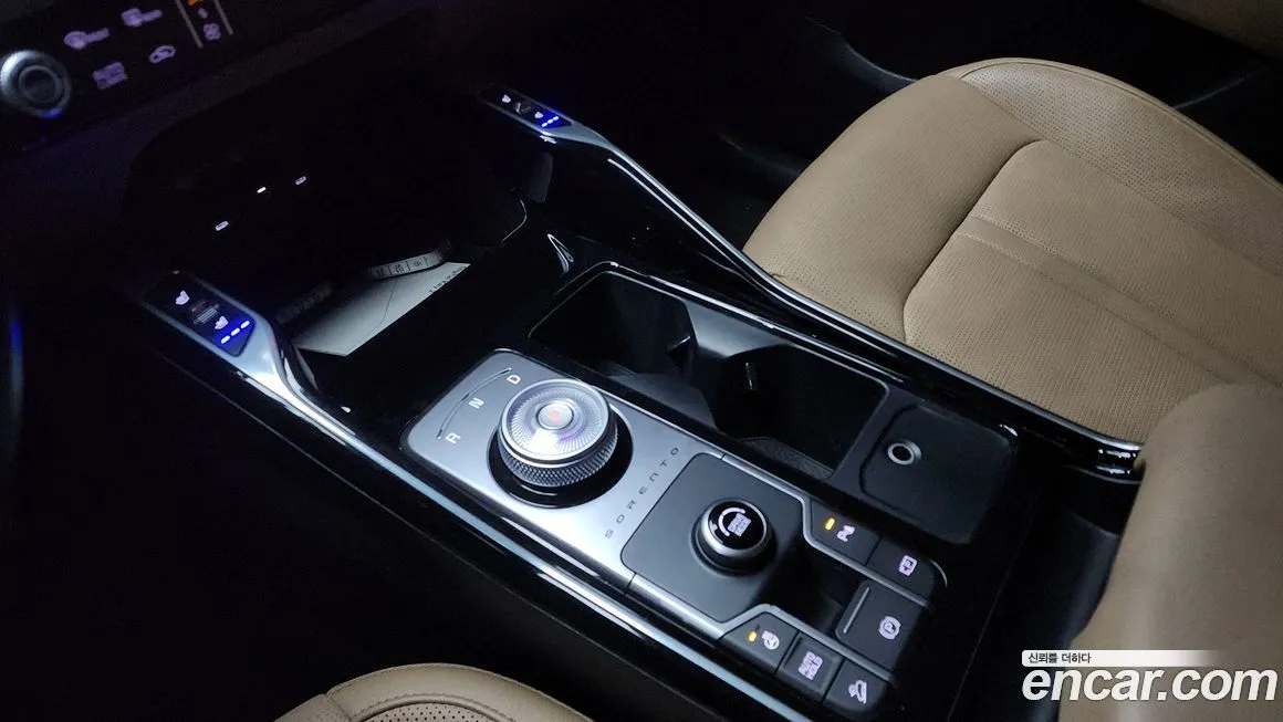 Kia Sorento — фото 9