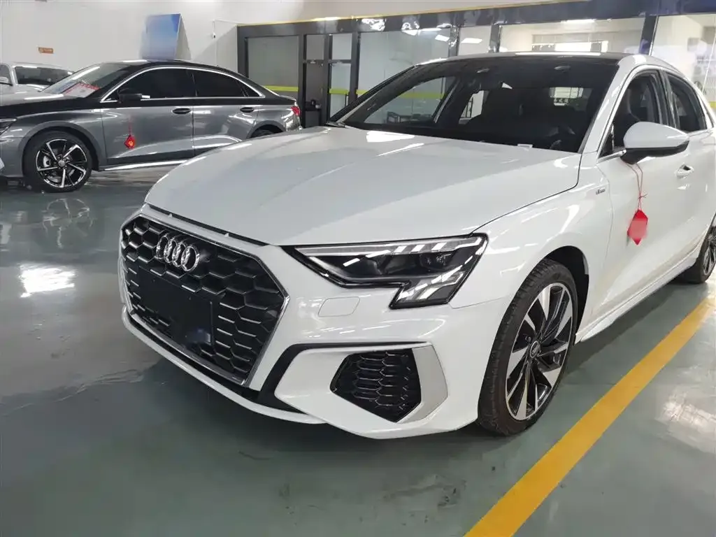 Audi A3 2024 из CN, фото 10