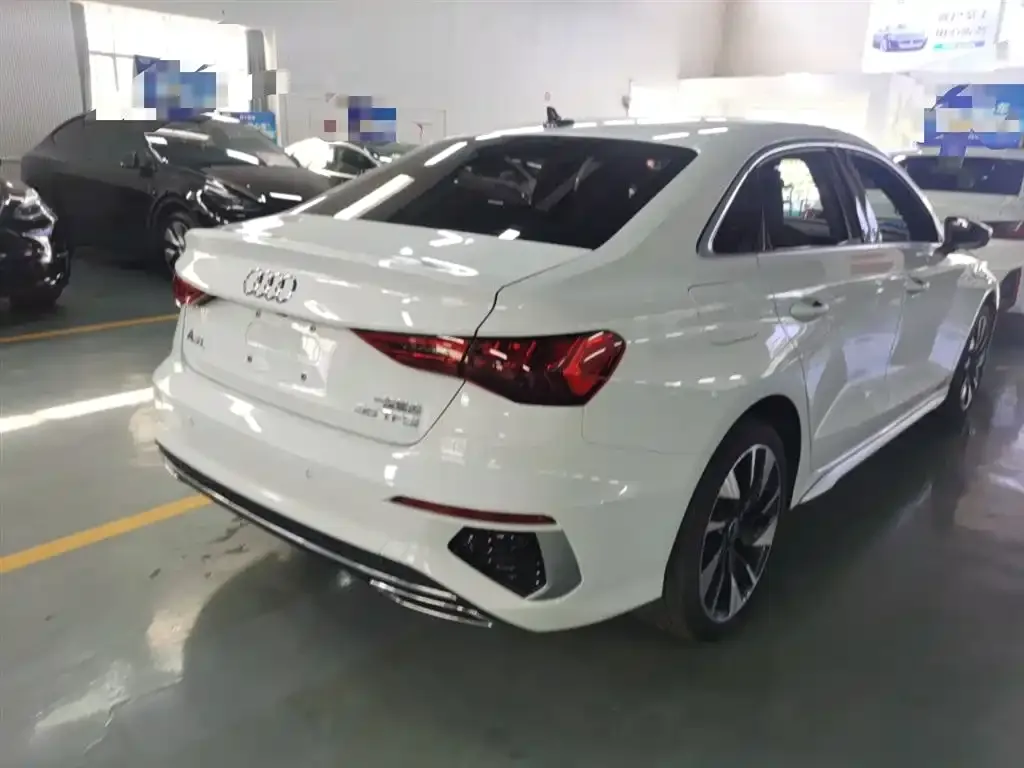 Audi A3 2024 из CN, фото 2
