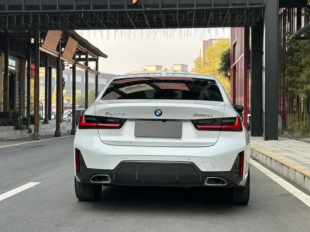 BMW 3 Series 2024 из CN, фото 3