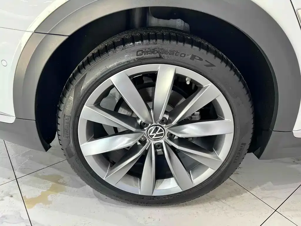 Volkswagen CC 2022 из CN, фото 8