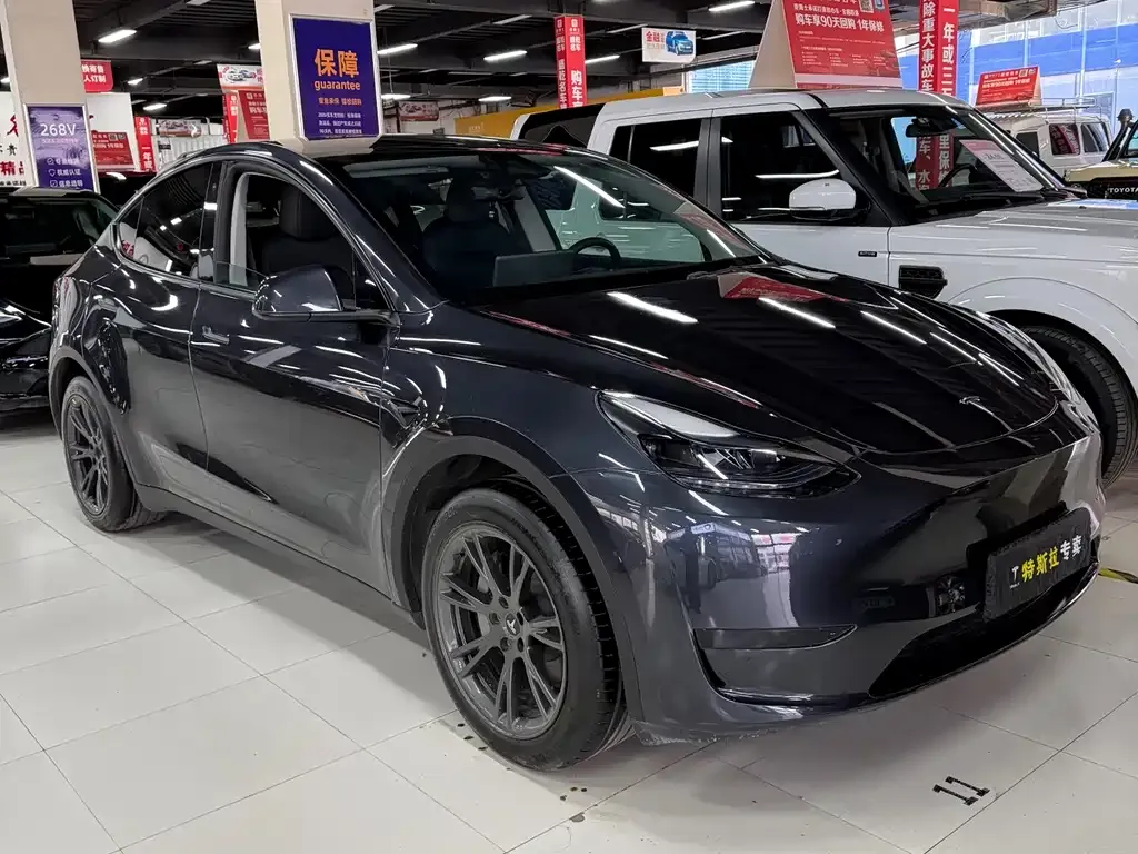 Tesla Model Y 2024 из CN, фото 3