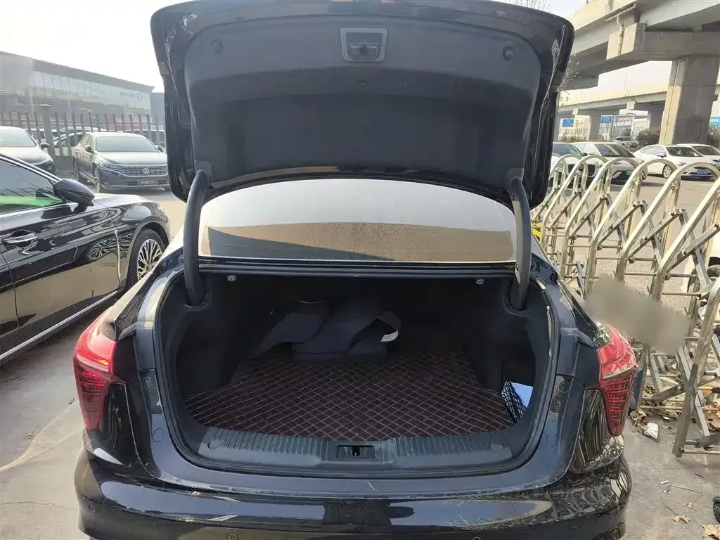 Hongqi H5 2023 из CN, фото 3