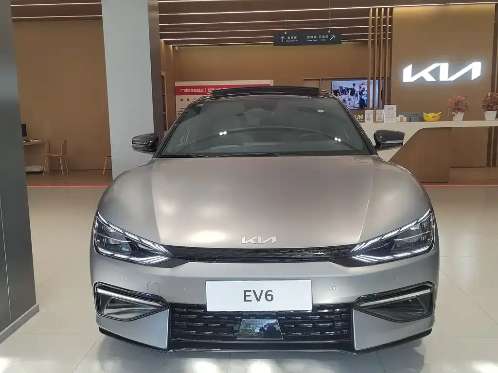 Kia EV6 2025 из CN, фото 8