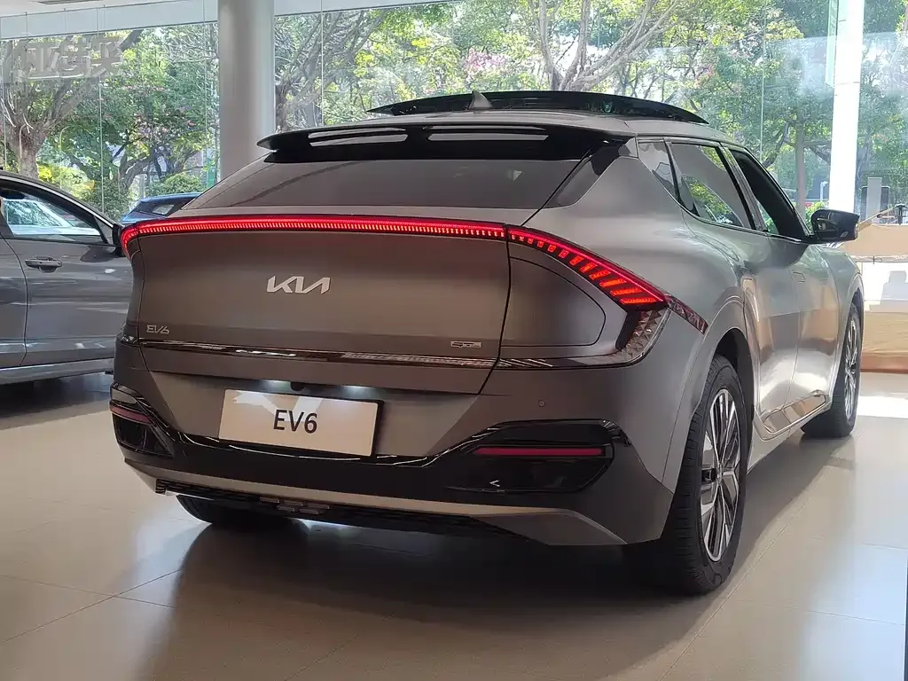 Kia EV6 2025 из CN, фото 9
