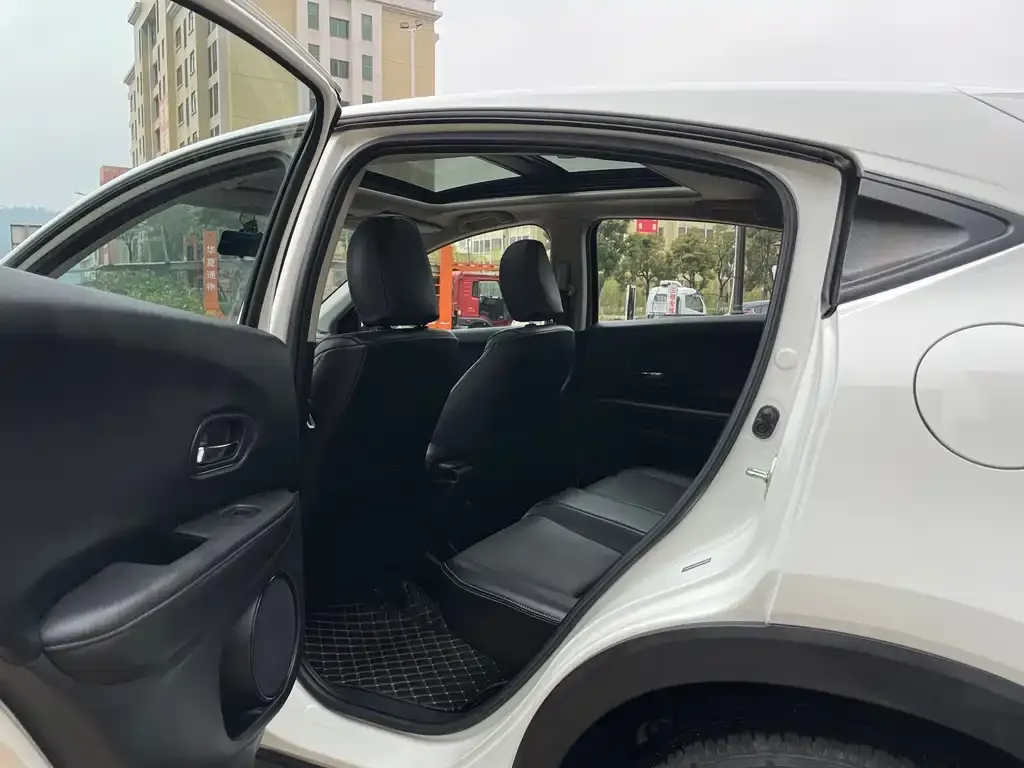 Honda Vezel 2022 из CN, фото 5