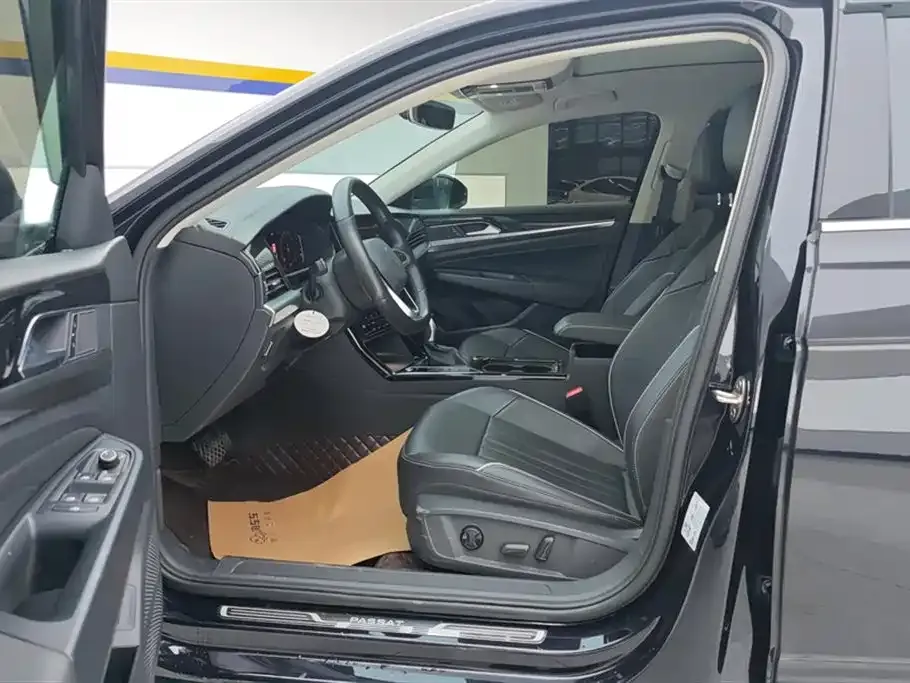 Volkswagen Passat 2022 из CN, фото 9