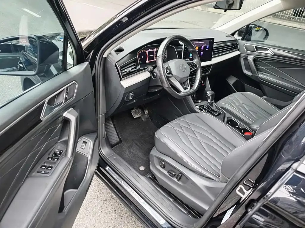Volkswagen Tiguan L 2021 из CN, фото 8