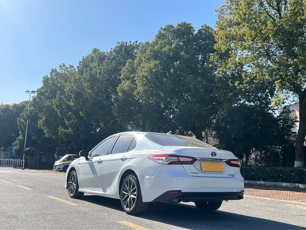 Toyota Camry 2022 из CN, фото 2