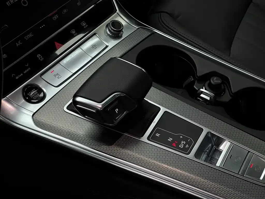 Audi A6 (Import) 2023 из CN, фото 10