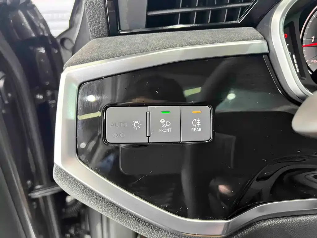 Audi Q3 Sportback 2022 из CN, фото 9