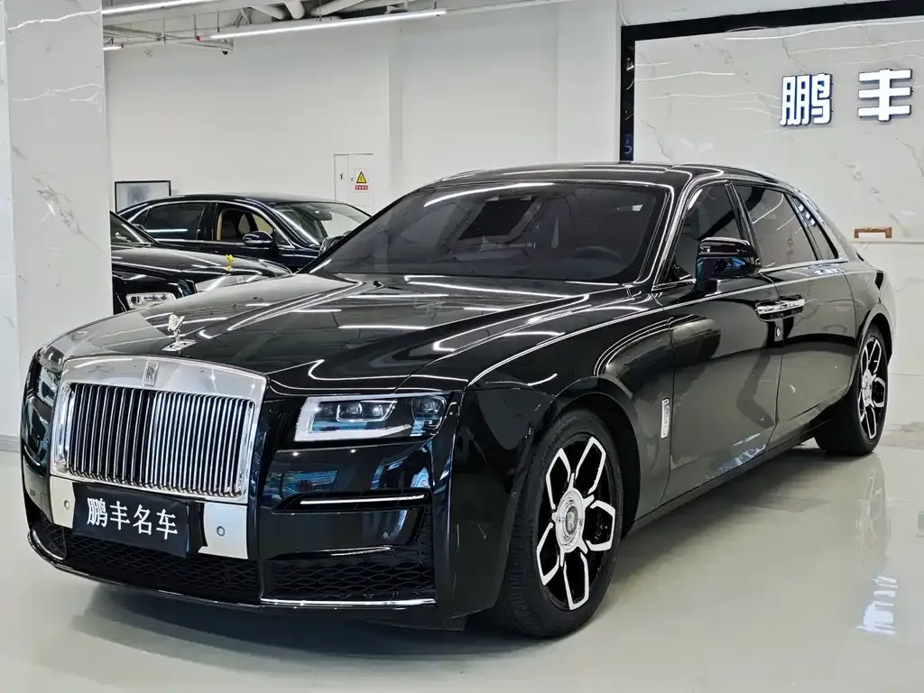 Rolls-Royce Ghost — фото 1