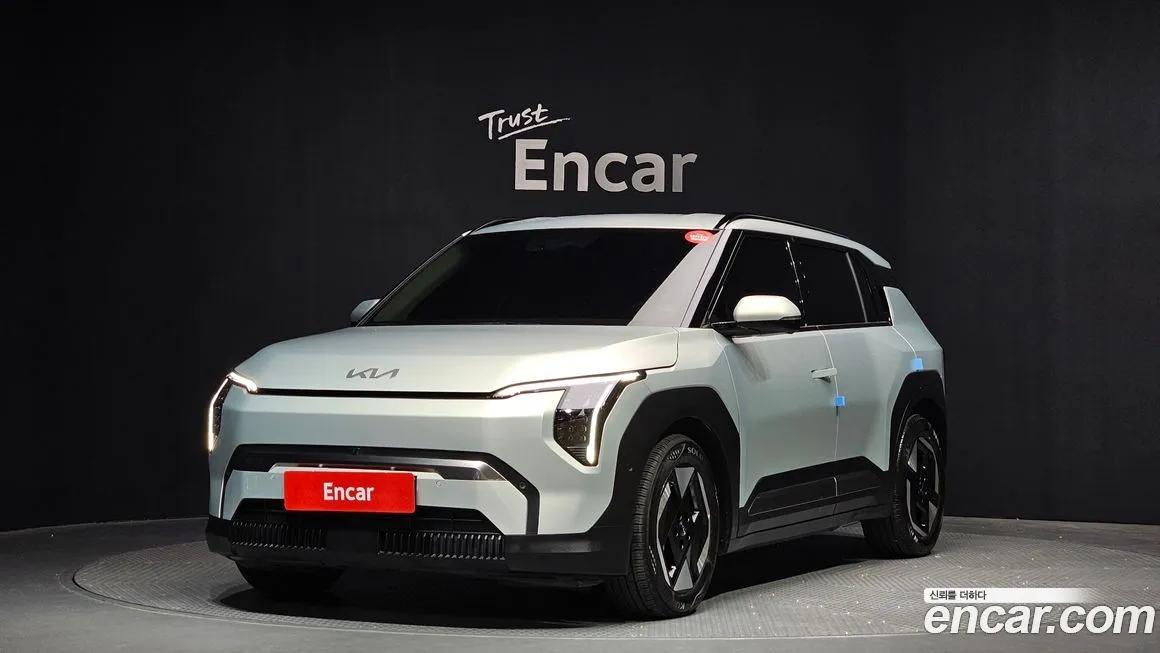 Kia EV3 — фото 1