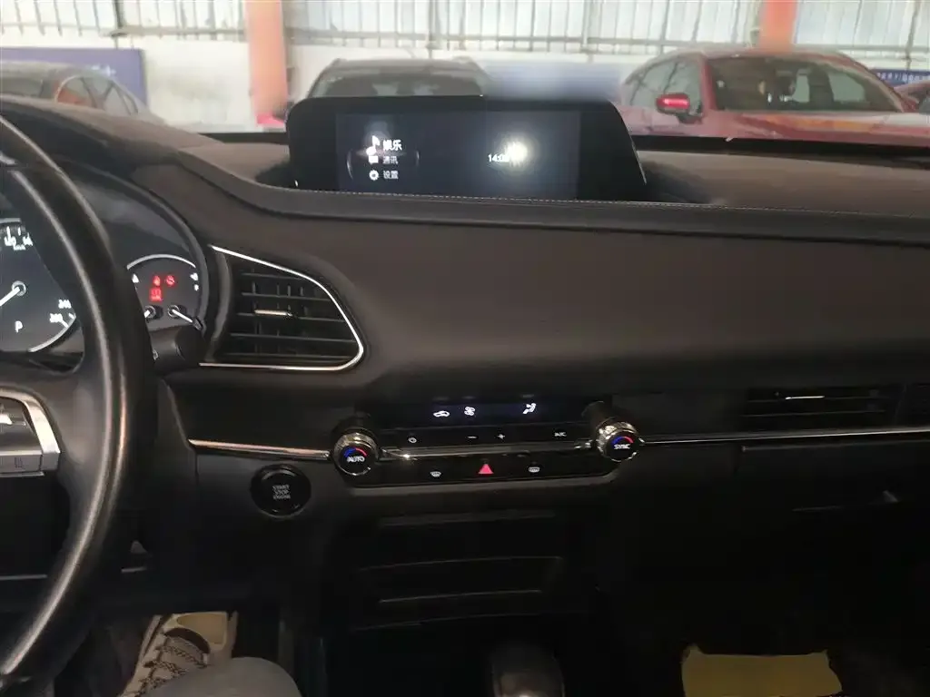 Mazda CX-30 2021 из CN, фото 3