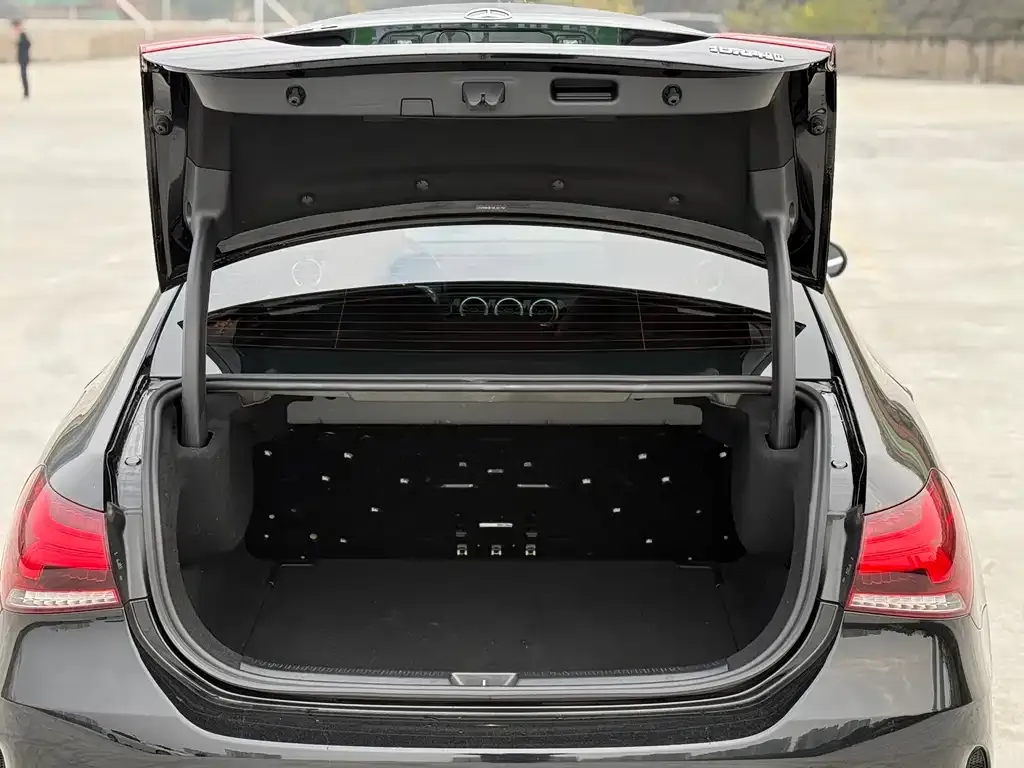 Mercedes-Benz A-Class 2022 из CN, фото 10
