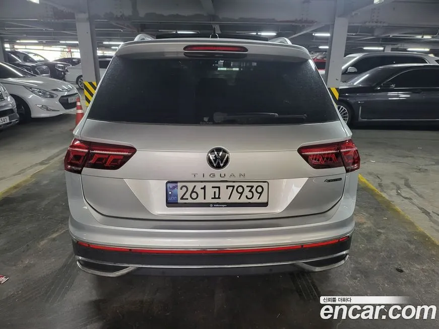 Volkswagen Tiguan — фото 4