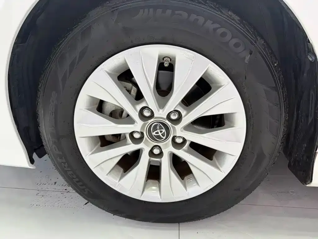Toyota Corolla 2021 из CN, фото 5
