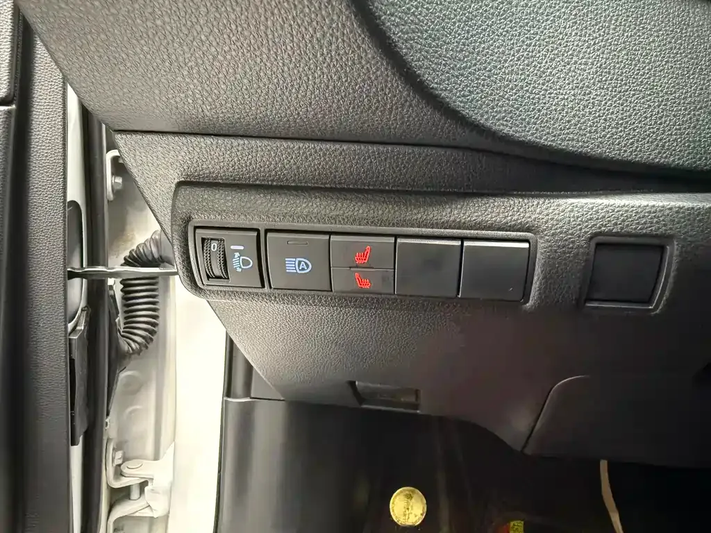 Toyota Corolla 2021 из CN, фото 10