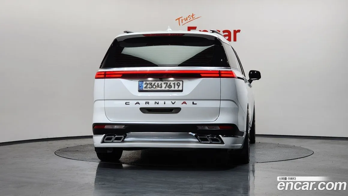 Kia Carnival — фото 4