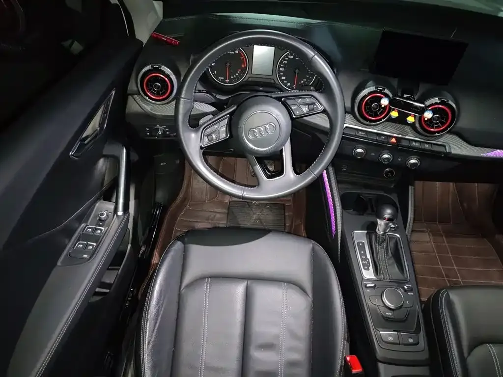 Audi Q2L 2021 из CN, фото 10