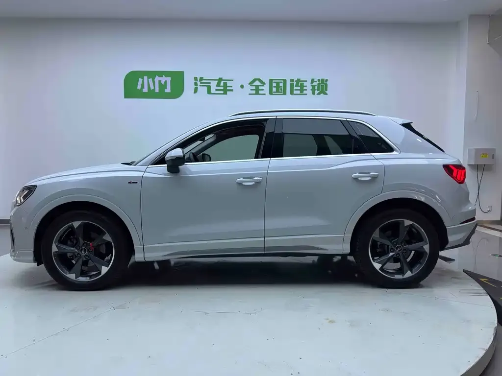 Audi Q3 2022 из CN, фото 2